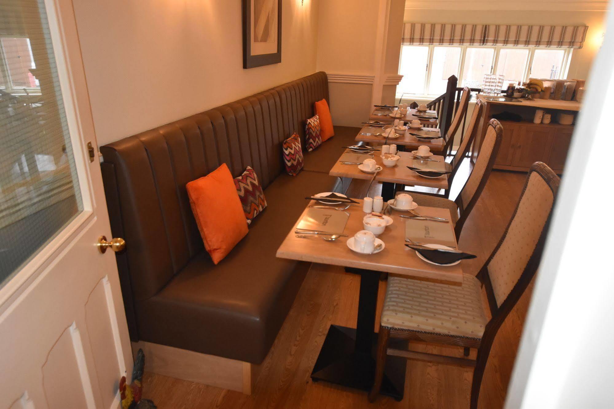 Villa Taunton Town House Esterno foto
